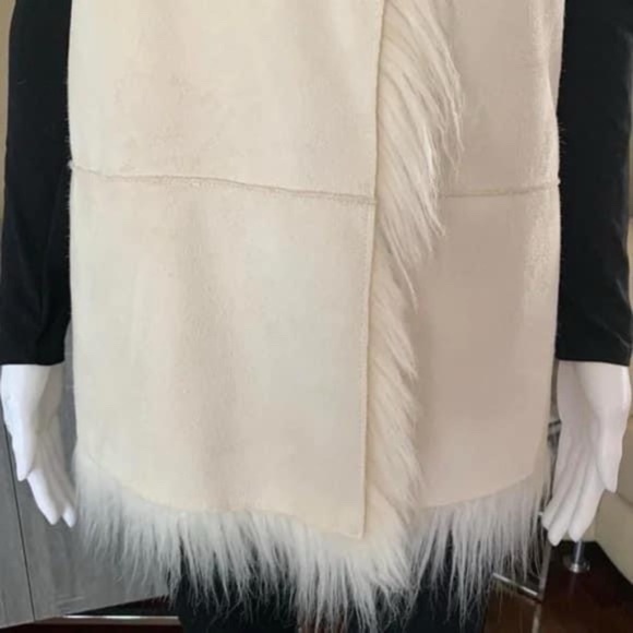 ARMANI Jeans Reversible Waistcoat - Picture 4 of 13